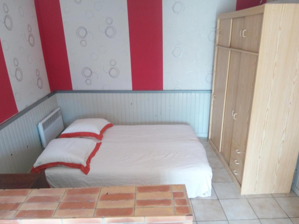 Maisonette Proche Bourges 1 Piece Mehun-sur-Yevre Exteriör bild